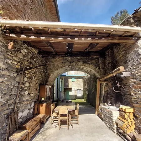 Gite Et Jardin En Bord De Riviere Saumane Exterior photo